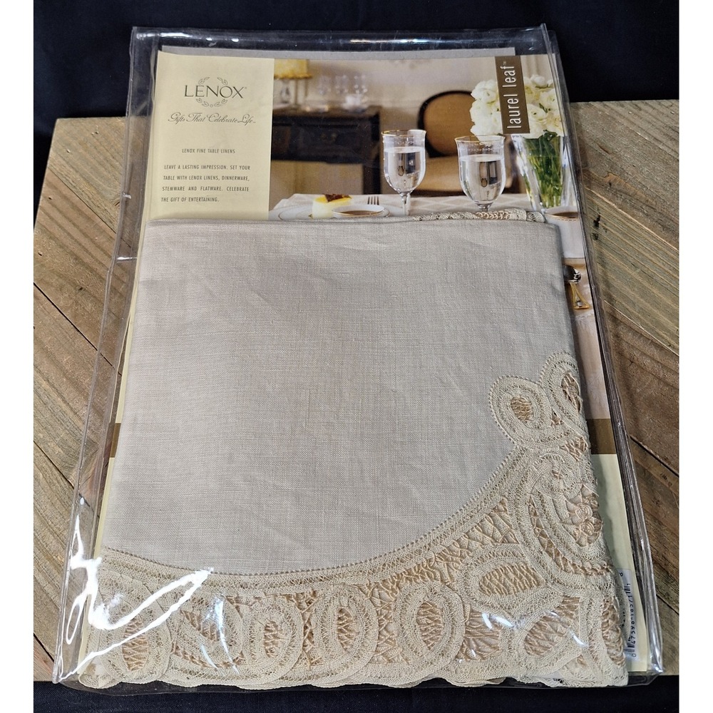 Lenox Laurel Leaf Round Tablecloth 70 Inch Cream Lace Border Fine Table Linens